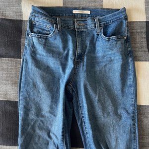 Levi's 724 high rise straight crop LIKE NEW sz 29